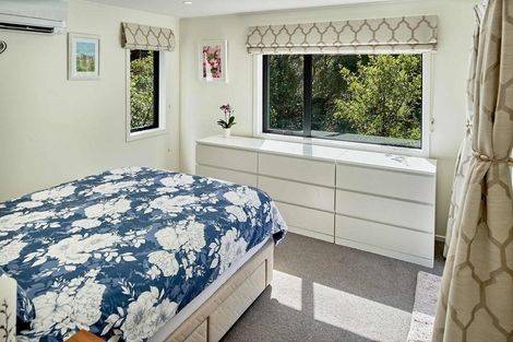 Photo of property in 39 James Cook Drive, Whitby, Porirua, 5024