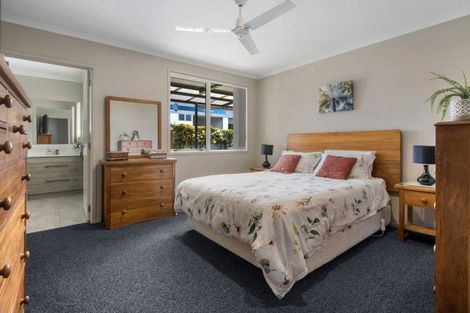 Photo of property in 20 Hoggard Place, Katikati, 3129