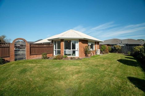 Photo of property in 43 Rempstone Drive, Halswell, Christchurch, 8025