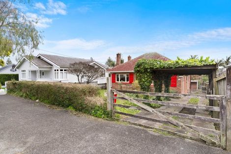 Photo of property in 33 St Michaels Avenue, Point Chevalier, Auckland, 1022