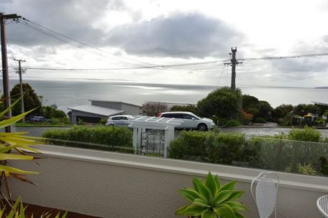 Photo of property in 1/6 Duncansby Road, Stanmore Bay, Whangaparaoa, 0932