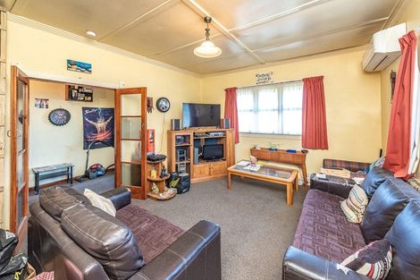 Photo of property in 256 Heads Road, Gonville, Whanganui, 4501
