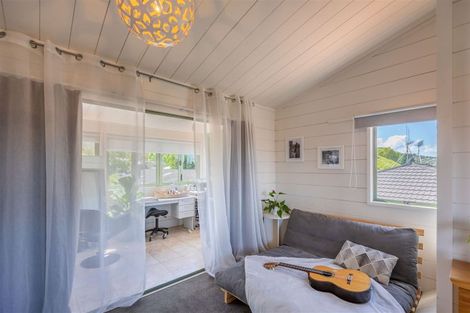 Photo of property in 3a Golding Road, Taradale, Napier, 4112