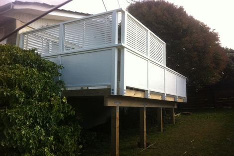 Photo of property in 73 Pine Avenue, Henderson, Auckland, 0612