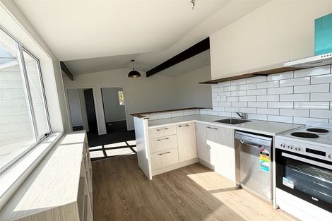 Photo of property in 2/151 Estuary Road, South New Brighton, Christchurch, 8062