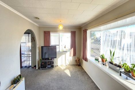 Photo of property in 67 Wallace Road, Mangere Bridge, Auckland, 2022