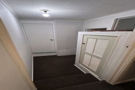 Photo of property in 239a Golf Road, Titirangi, Auckland, 0604
