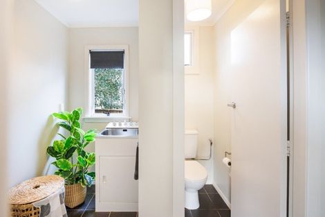 Photo of property in 301 Botanical Road, West End, Palmerston North, 4412