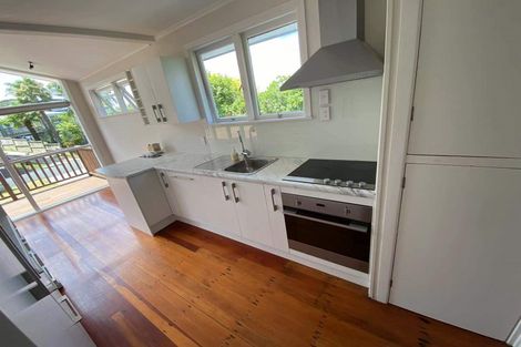 Photo of property in 4 Roband Avenue, Glenfield, Auckland, 0629