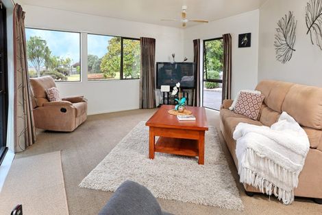 Photo of property in 12 Harvest Drive, Henderson, Auckland, 0612
