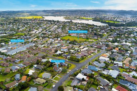 Photo of property in 12 Bay Vista Drive, Red Beach, 0932