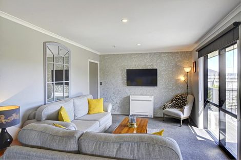 Photo of property in 7 Routhan Way, Carterton, 5713