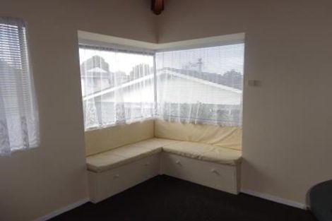 Photo of property in 17 Hassan Drive, Massey, Auckland, 0614