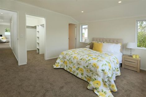 Photo of property in 679a Swanson Road, Swanson, Auckland, 0612