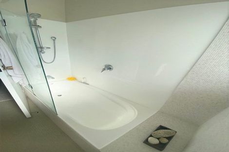 Photo of property in 49 Quadrant Road, Onehunga, Auckland, 1061