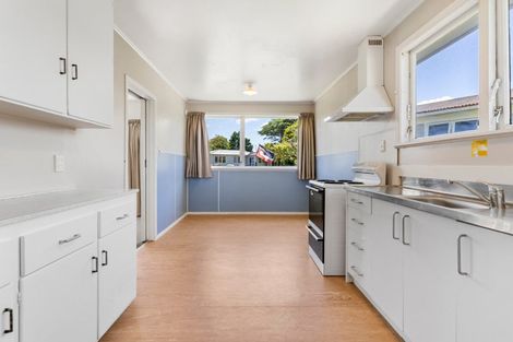 Photo of property in 22 President Avenue, Papakura, 2110