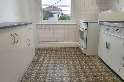 Photo of property in 20a Waripori Street, Berhampore, Wellington, 6023