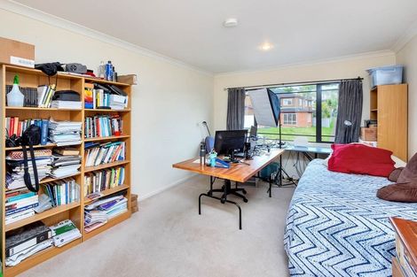 Photo of property in 62 Medallion Drive, Oteha, Auckland, 0632