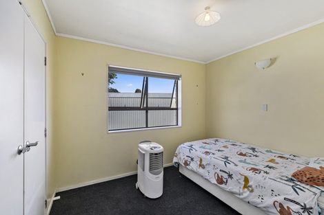 Photo of property in 2/32 Willis Road, Papakura, 2110