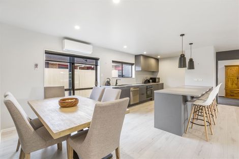 Photo of property in 2/99 Riverside Road, Orewa, 0931