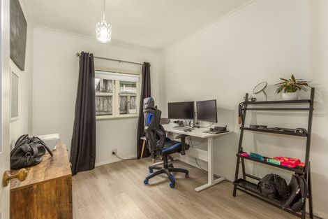 Photo of property in 12 Mahana Road, Paraparaumu Beach, Paraparaumu, 5032