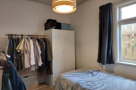 Photo of property in 2 Naughton Terrace, Kilbirnie, Wellington, 6022