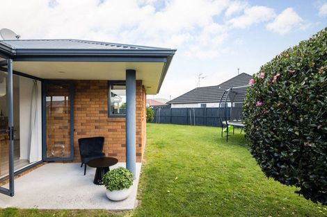 Photo of property in 23 Oaklands Drive, Cambridge, 3434