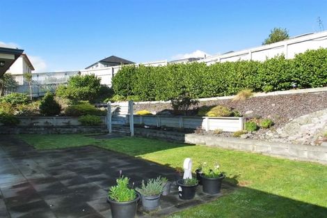 Photo of property in 17 Aspiring Terrace, Aotea, Porirua, 5024