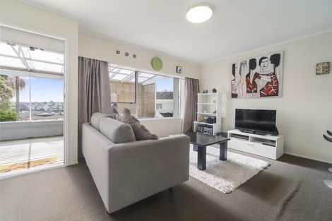 Photo of property in 3/25 Widmore Drive, Massey, Auckland, 0614