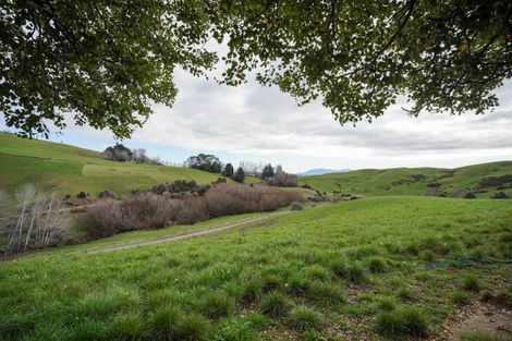 Photo of property in 40 Whyte Road, Happy Valley, Tuatapere, 9691