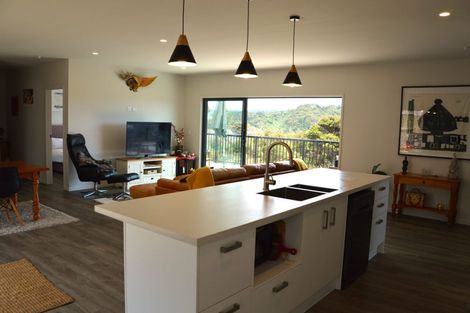 Photo of property in 14 Waterview Place, Haruru, 0204