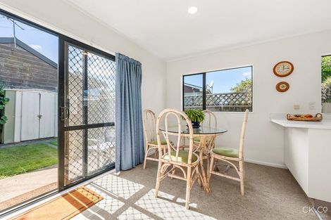 Photo of property in 2/9 Atiawa Street, Petone, Lower Hutt, 5012