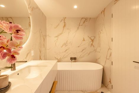 Photo of property in 4/146 Straven Road, Fendalton, Christchurch, 8014