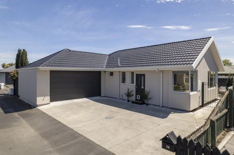 Photo of property in 14 Farm Lane, Parklands, Christchurch, 8083