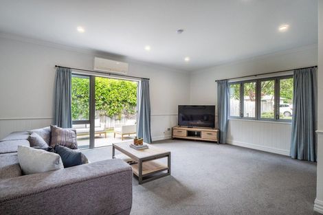 Photo of property in 44 Sylvan Street, Lake Hayes, Queenstown, 9304