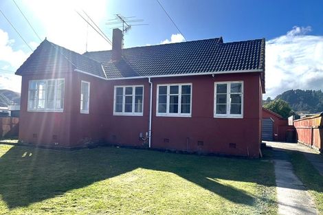 Photo of property in 110 Reynolds Street, Taita, Lower Hutt, 5011