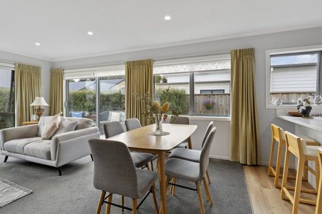 Photo of property in 3 Kingi Te Ahoaho Place, Otaki, 5512