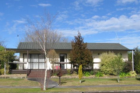 Photo of property in 68 Garland Drive, St Andrews, Hamilton, 3200