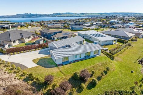 Photo of property in 47 Botanical Heights Drive, Waipahihi, Taupo, 3330