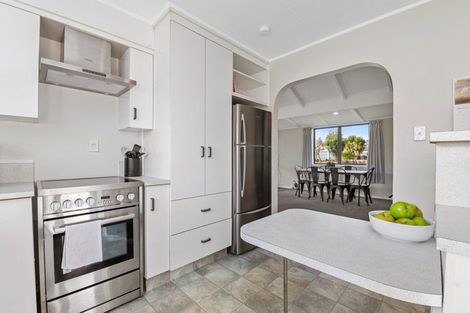 Photo of property in 35 Tennyson Drive, Owhata, Rotorua, 3010