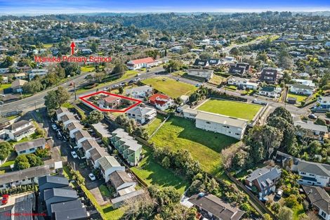 Photo of property in 1/3 Hall Road, Glenfield, Auckland, 0629