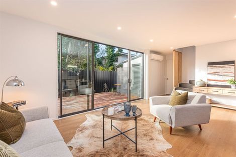 Photo of property in 2/27 Springfield Road, St Albans, Christchurch, 8014