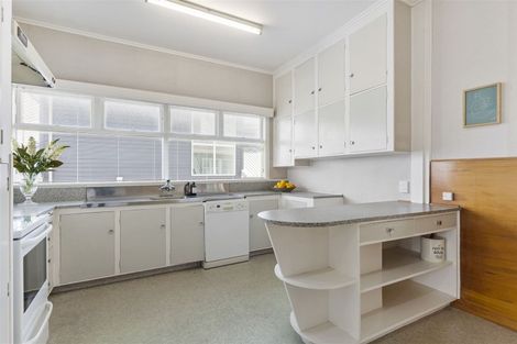 Photo of property in 2 Preston Avenue, Belmont, Auckland, 0622