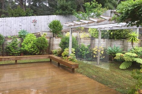 Photo of property in 60 Harrowglen Drive, Northcross, Auckland, 0630