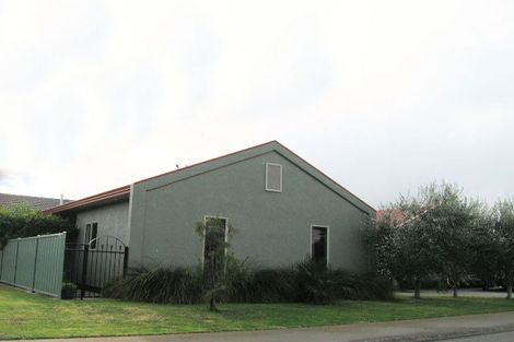 Photo of property in 10 Amanda Place, Mayfair, Hastings, 4122