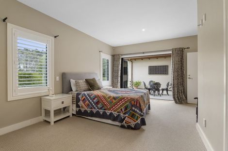 Photo of property in 12 Veale Road, Frankleigh Park, New Plymouth, 4310