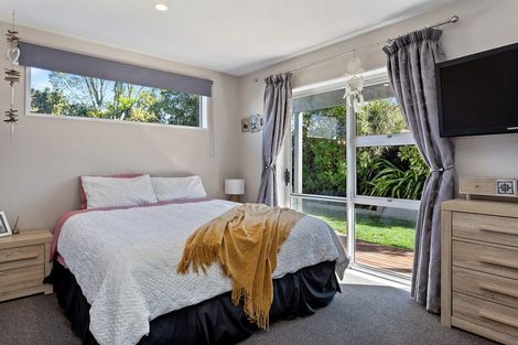 Photo of property in 7 Wakelin Place, Redwood, Christchurch, 8051