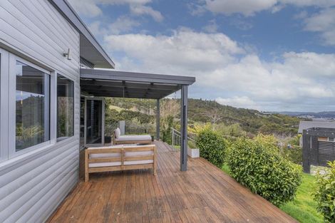 Photo of property in 50 Tarapatiki Drive, Whitianga, 3510