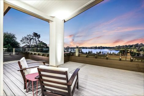 Photo of property in 145 Lake Crescent, Hamilton Lake, Hamilton, 3204