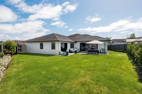 Photo of property in 22 Miranda Place, Flagstaff, Hamilton, 3210